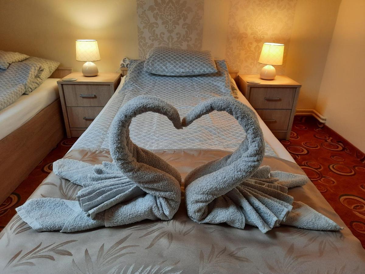 For You Apartman Гюла Екстериор снимка