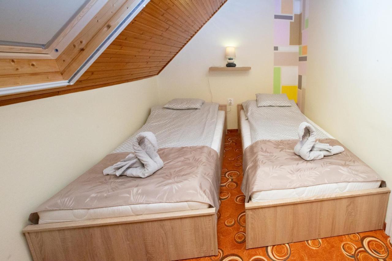 For You Apartman Гюла Екстериор снимка