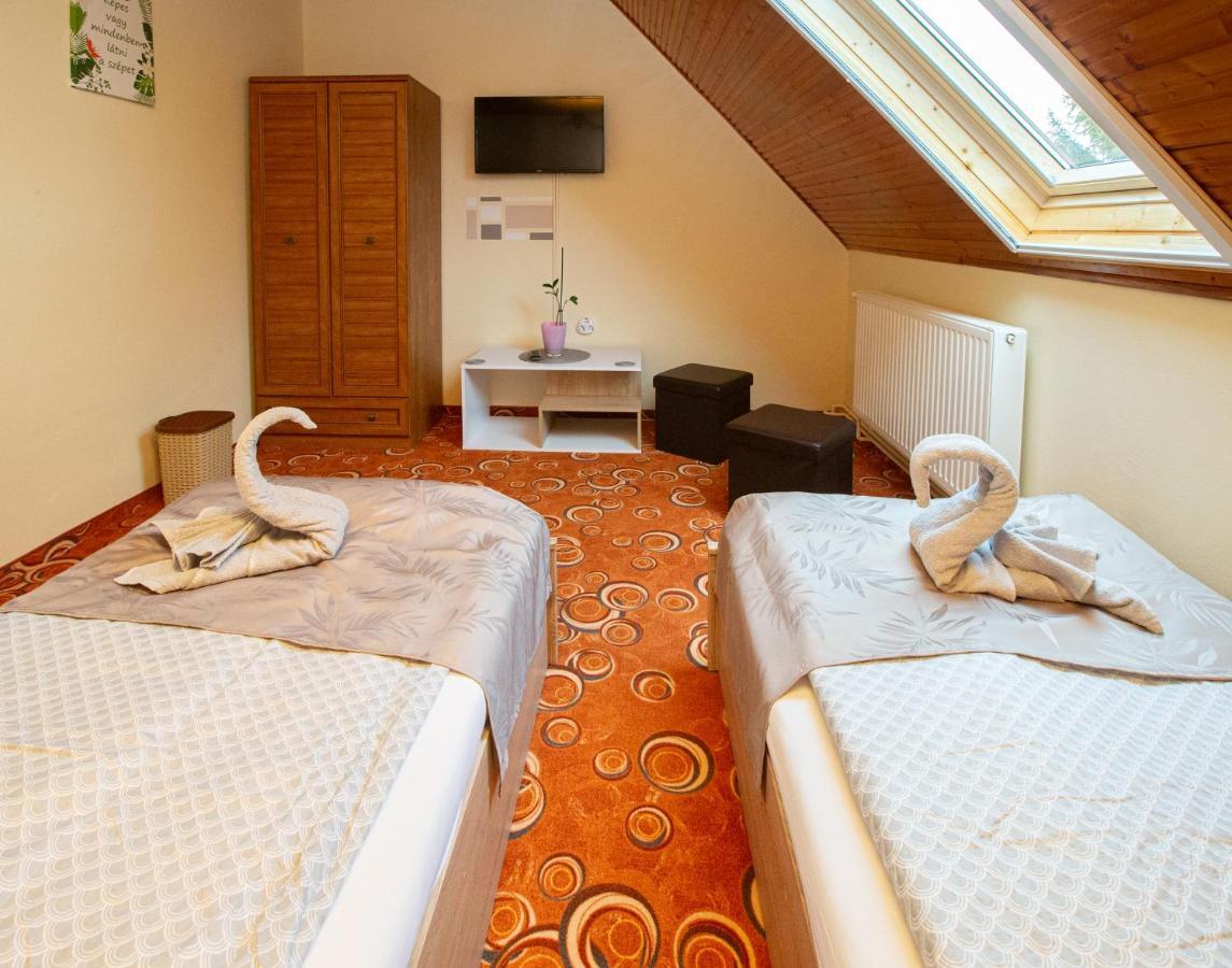 For You Apartman Гюла Екстериор снимка